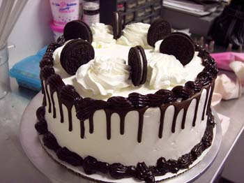 cake decorating